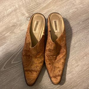 Matisse print suede mules